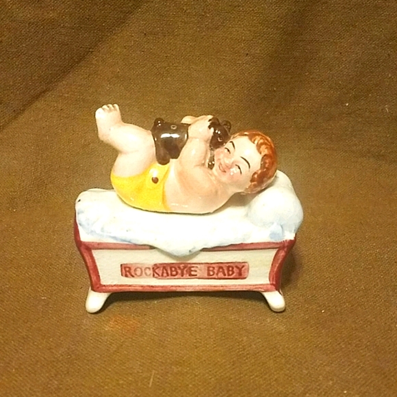 Vintage Baby & Cradle Salt & Pepper Shakers